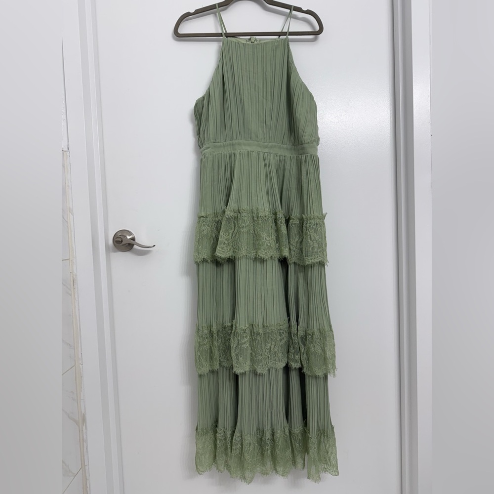 Lulu's Sage Green Midi Dress